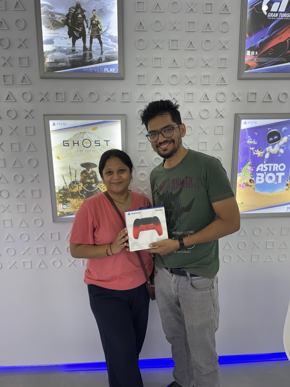 Sneha & Arjun fell for the Techno Red DualSense