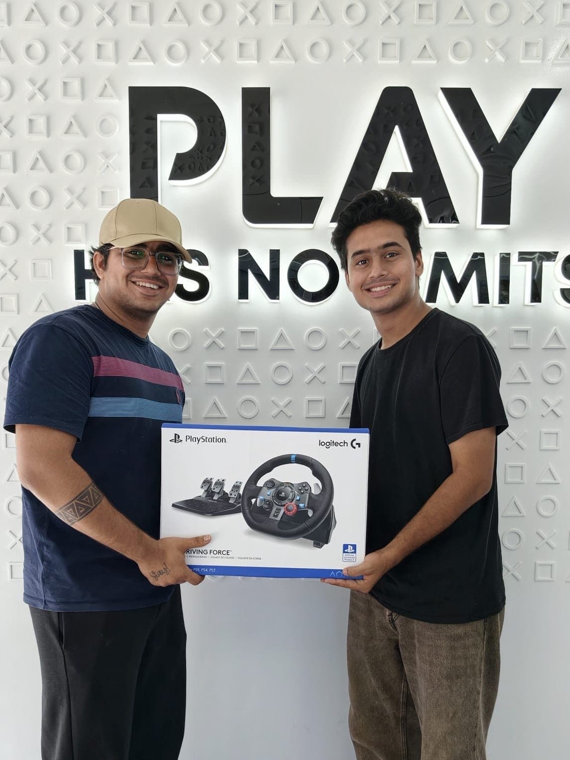 Karan & Vivek kitted out their sim-rig with the G29